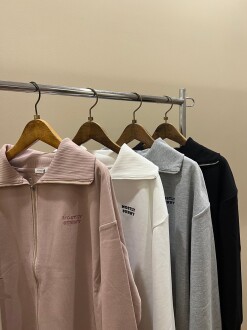ハーフジップトップス