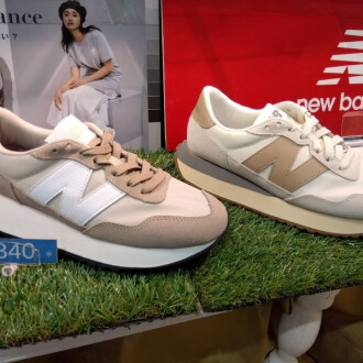 新色入荷！ニューバランス
